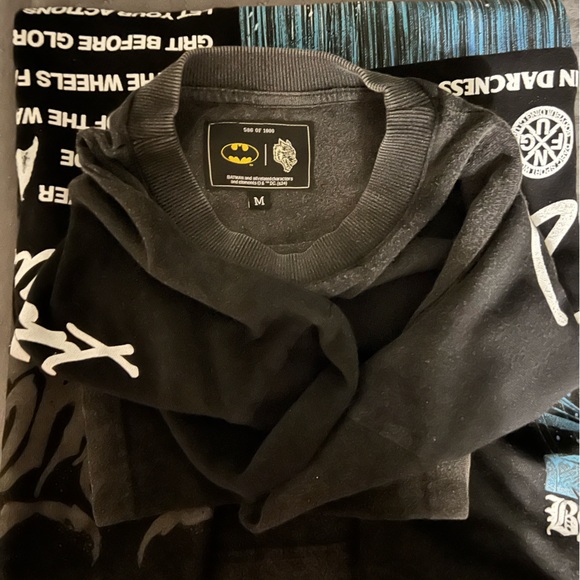 NEVER FORGET "PREMIUM" OVERSIZED TEE IN BLACK - Picture 7 of 7